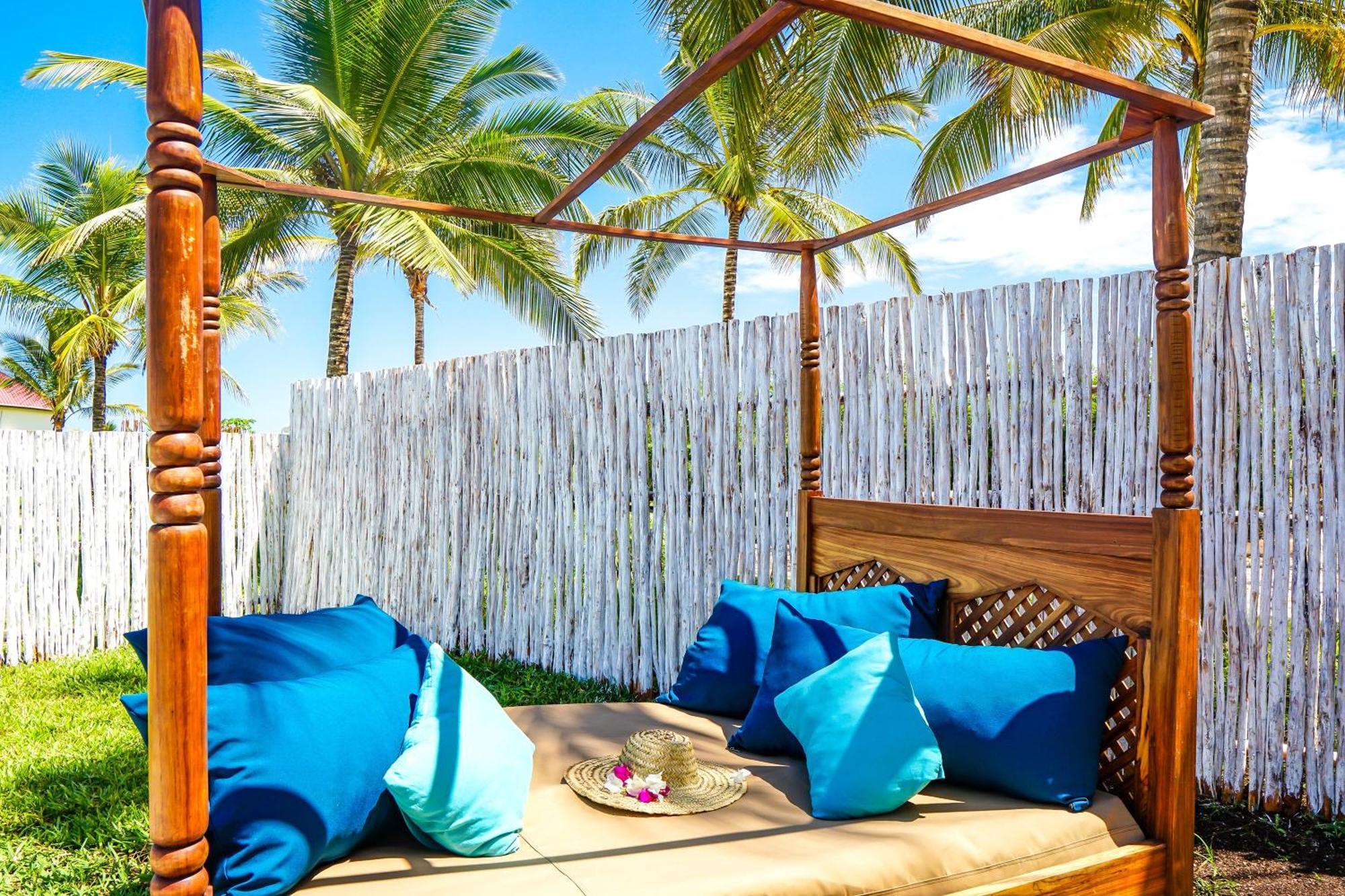 Aquamarina Hotel Джамбиани Экстерьер фото