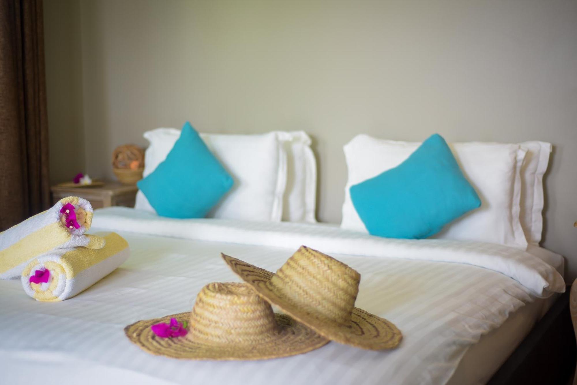 Aquamarina Hotel Джамбиани Экстерьер фото